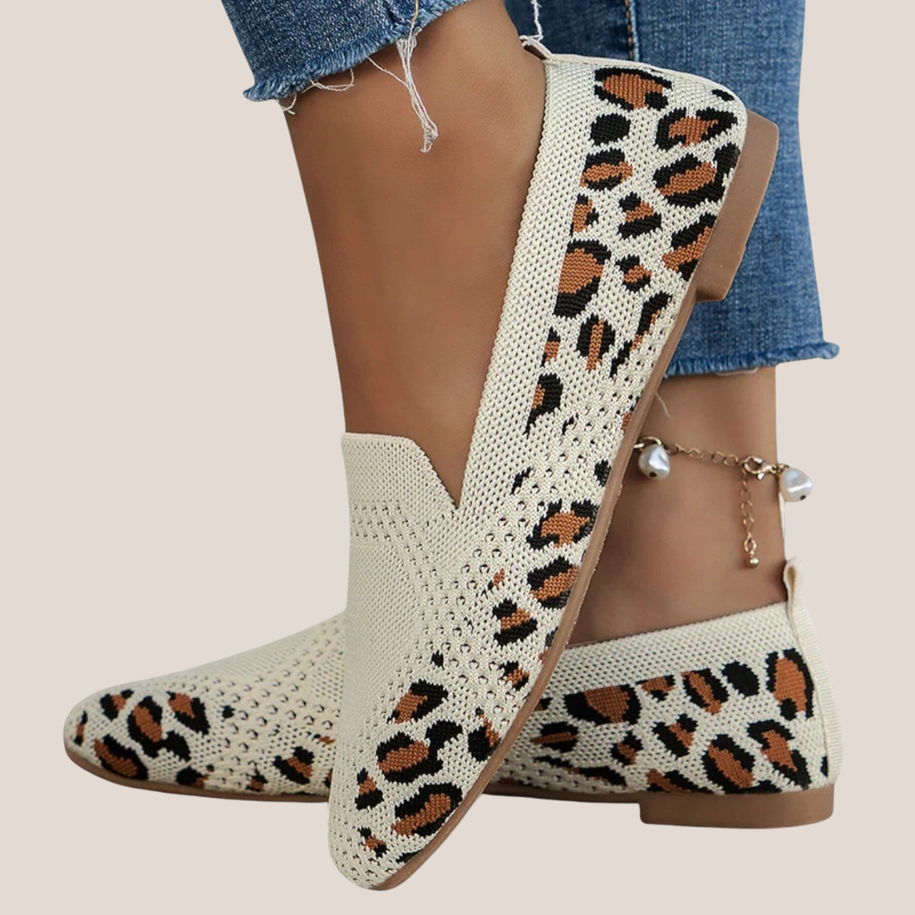 SERENZA™ | COZY FLATS