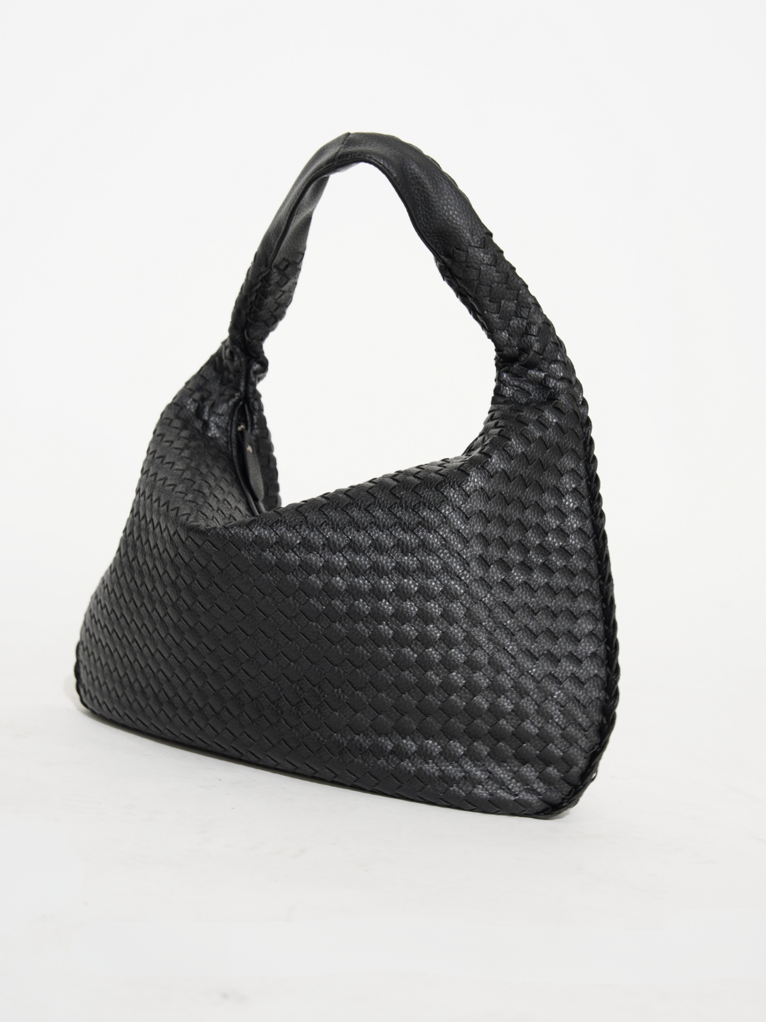 LYONNE – ONE SHOULDER WONDER BAG
