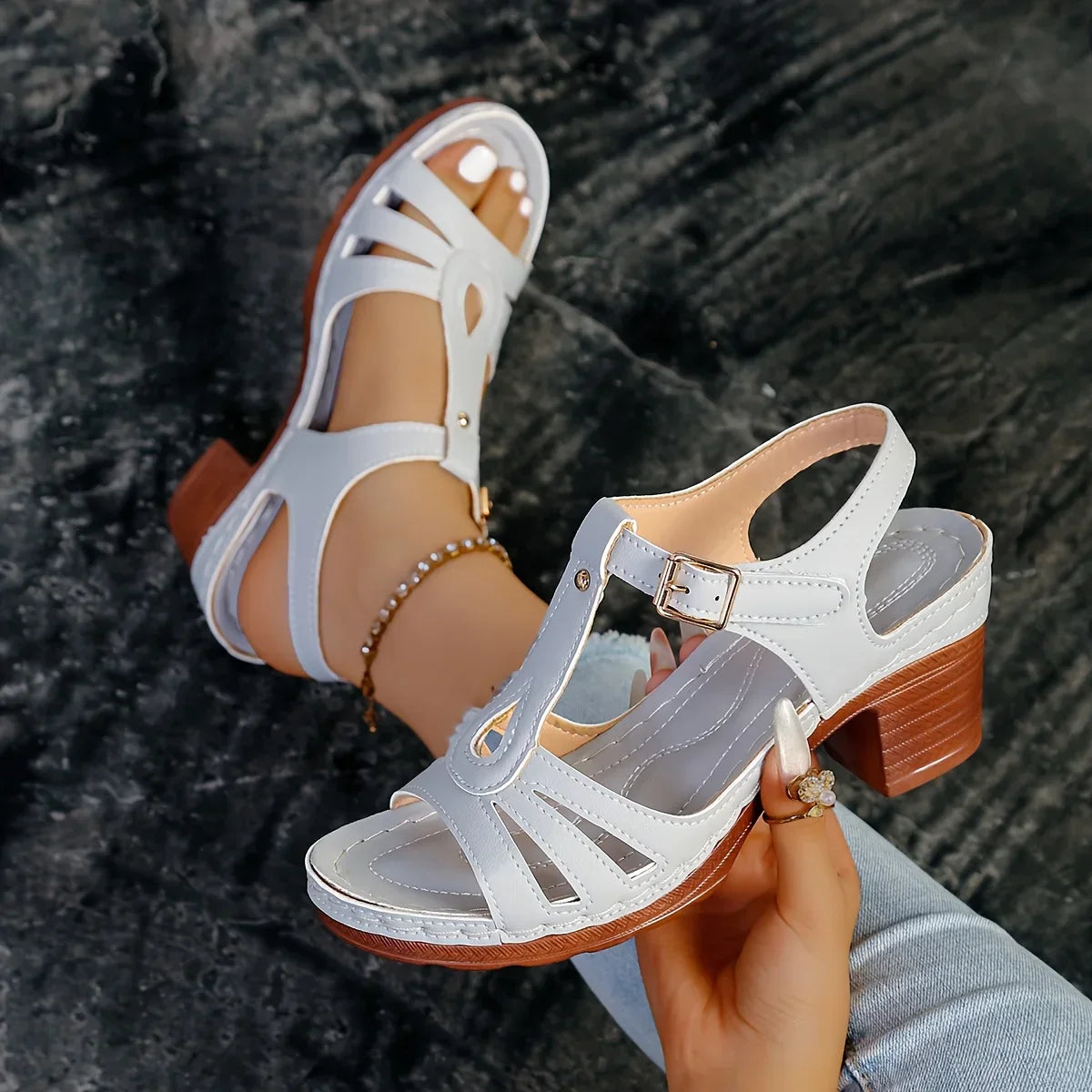 VOGAVITA™ | ORTHOPEDIC PLATFORM SANDALS WITH STYLISH SUPPORT