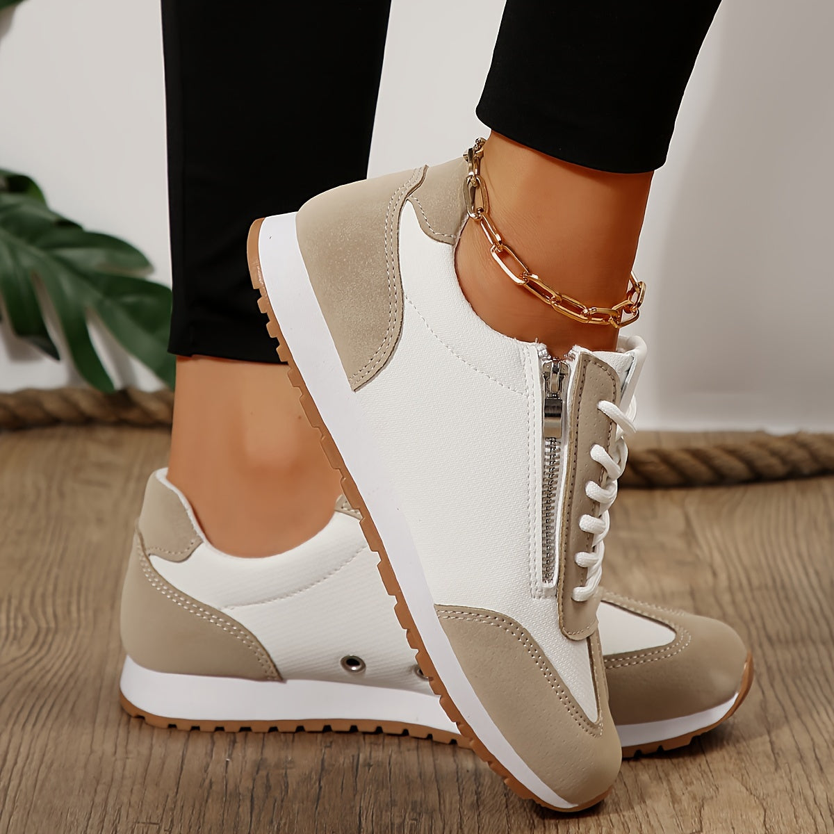 LYVORA™ | ORTHOPEDIC SUPPORT SHOE FOR EVERYDAY COMFORT