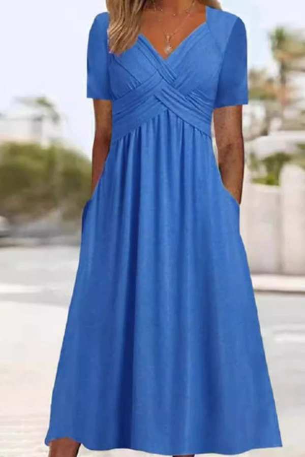 EMILIA | CHIC & FEMININE DRESS