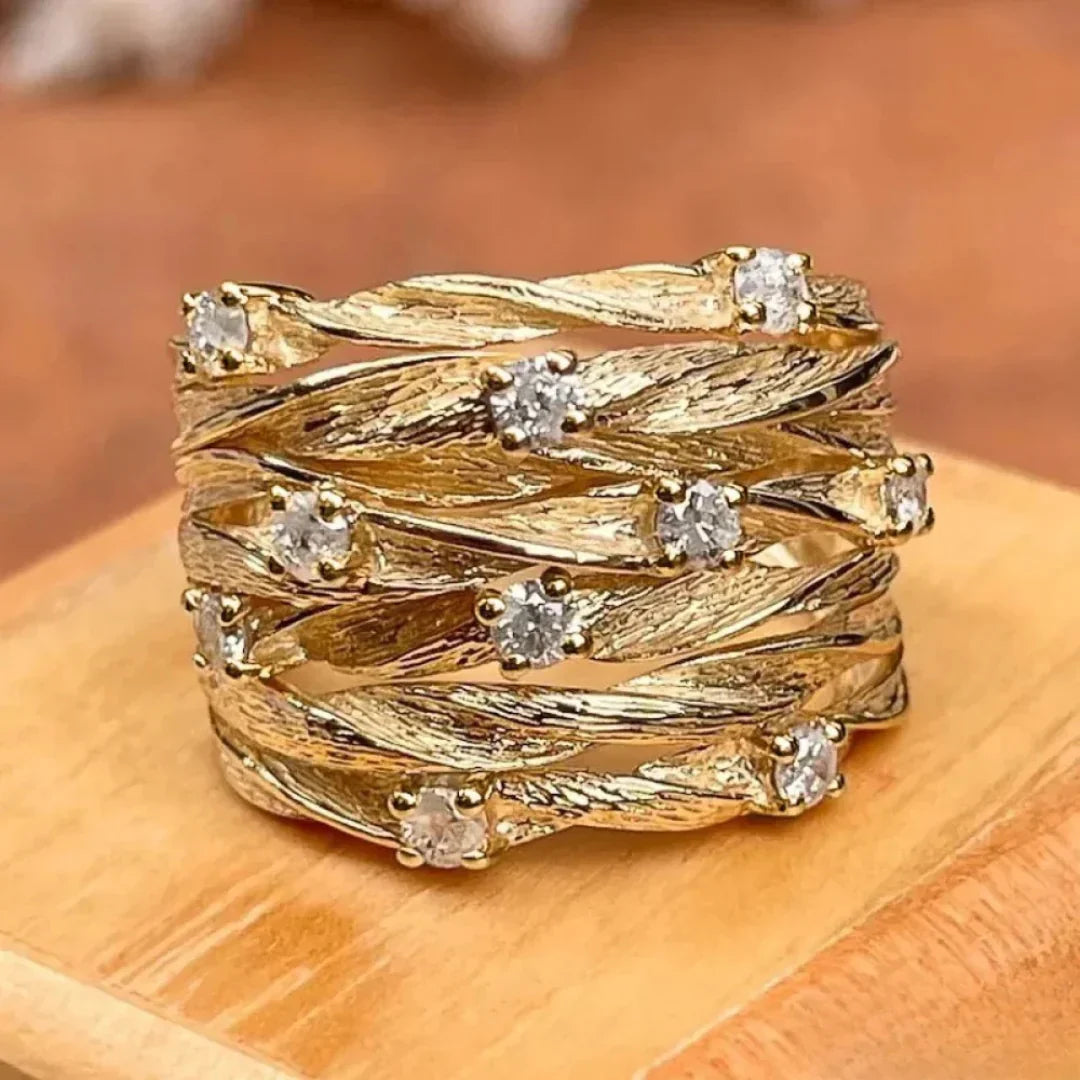 Sophisticated Vintage Gold Ring