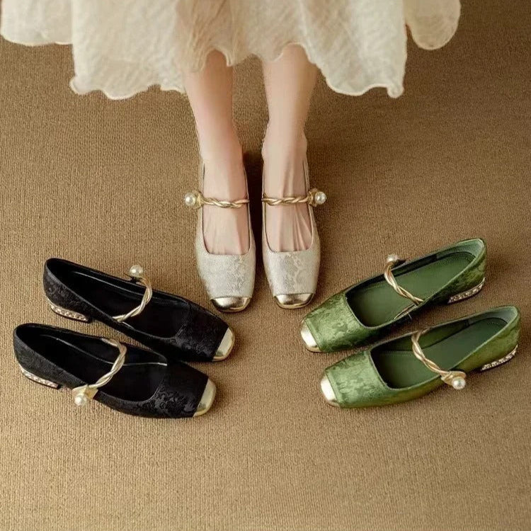 ALVINA™ | REFINED DETAIL SANDALS WITH CUSHIONED COMFORT