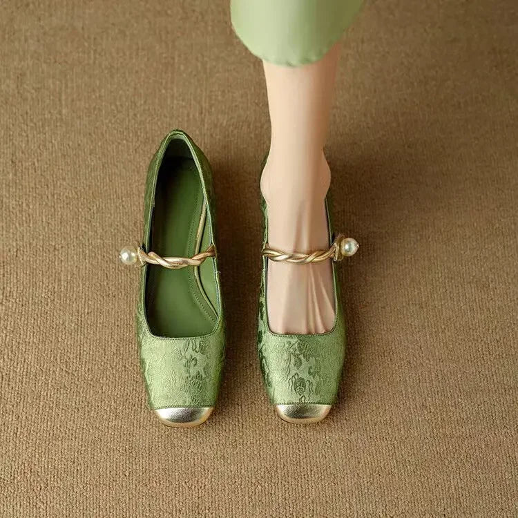 ALVINA™ | REFINED DETAIL SANDALS WITH CUSHIONED COMFORT