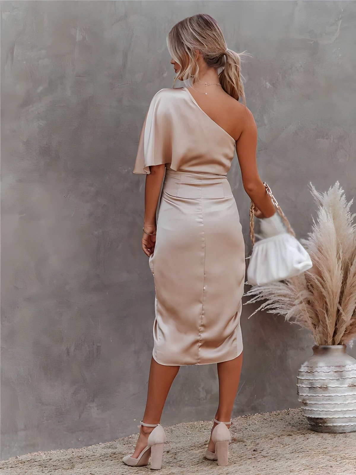 ELARA | SILK SPLIT DRESS