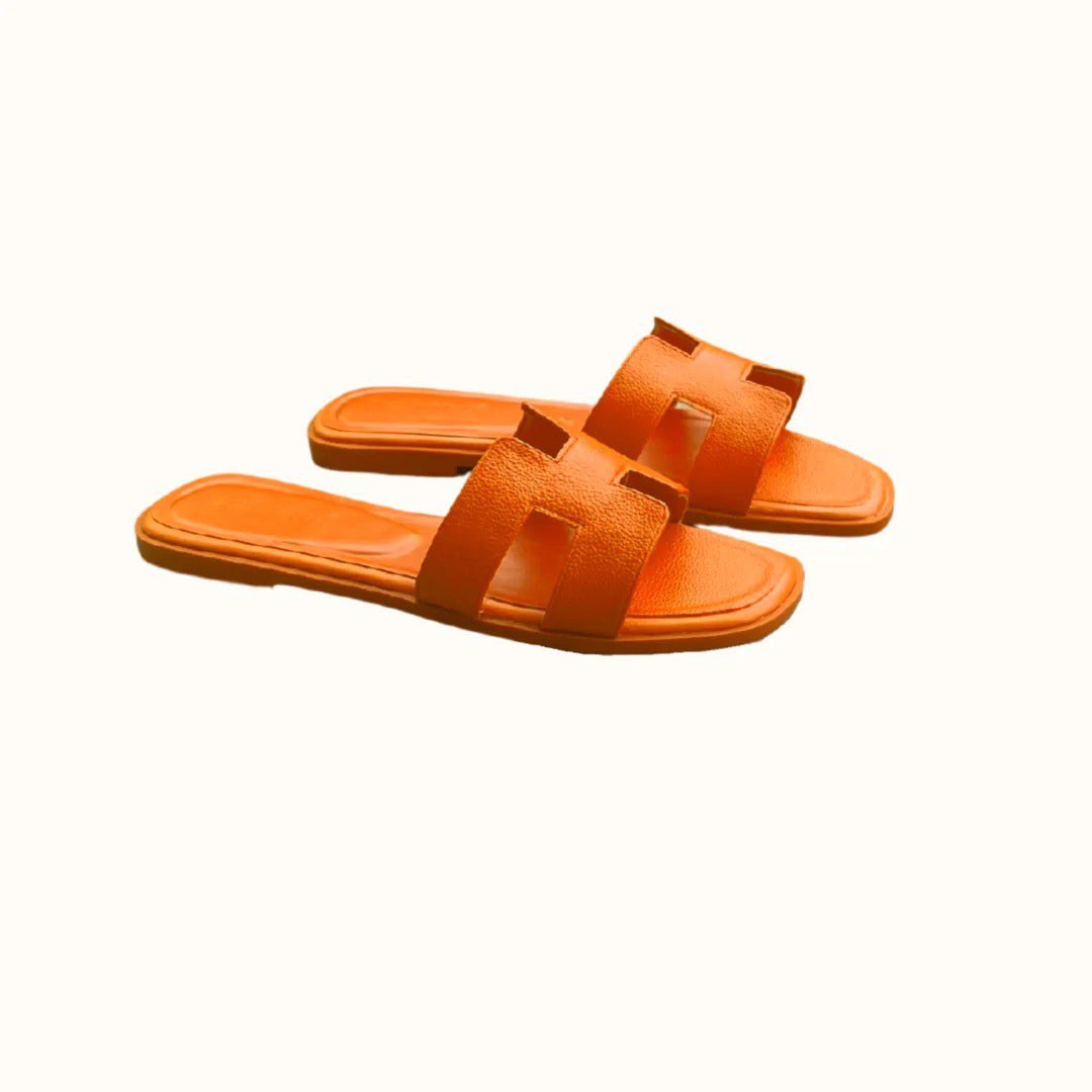 SÉVANE™ | SLIP-ON FLAT SANDALS IN CLASSIC TAN