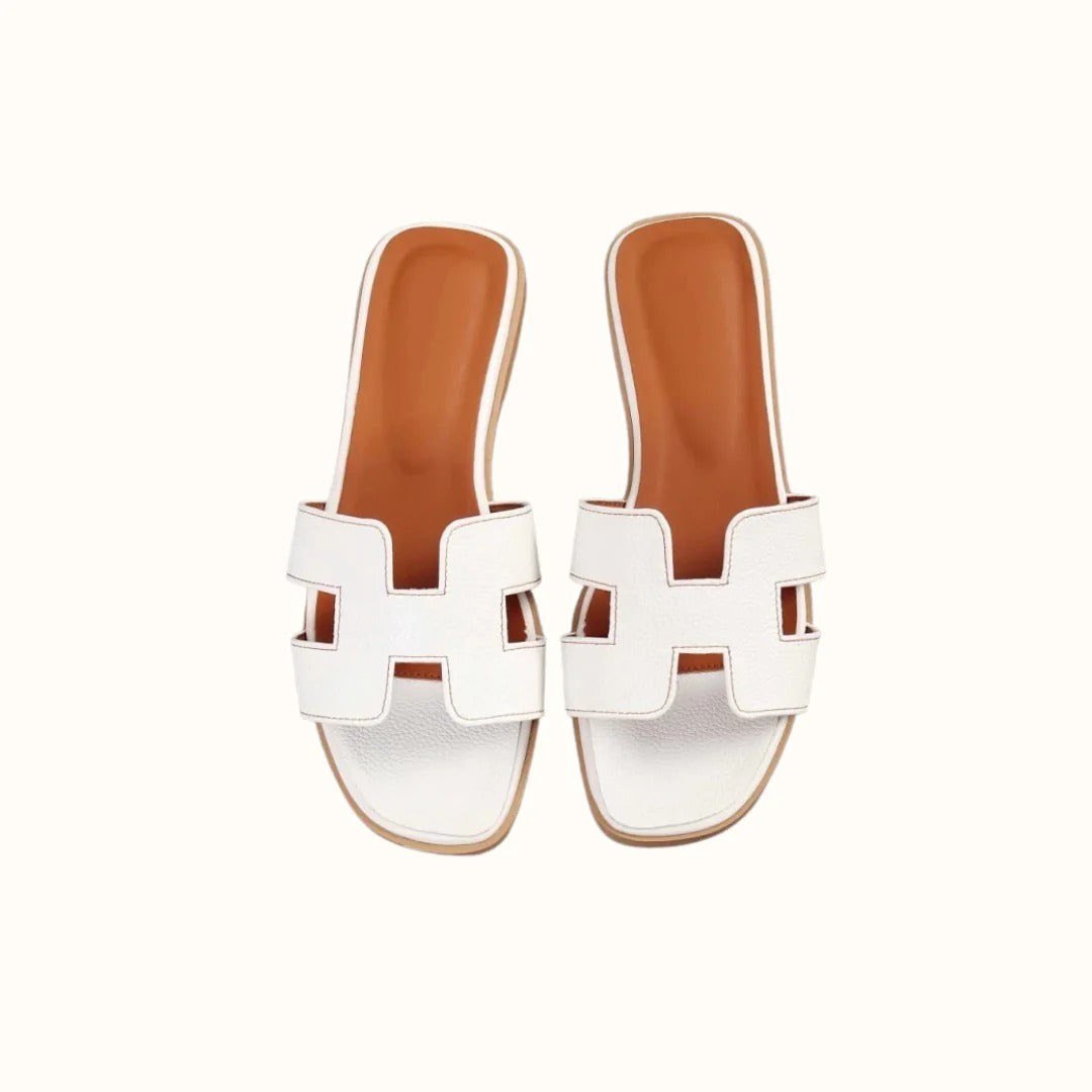 SÉVANE™ | SLIP-ON FLAT SANDALS IN CLASSIC TAN