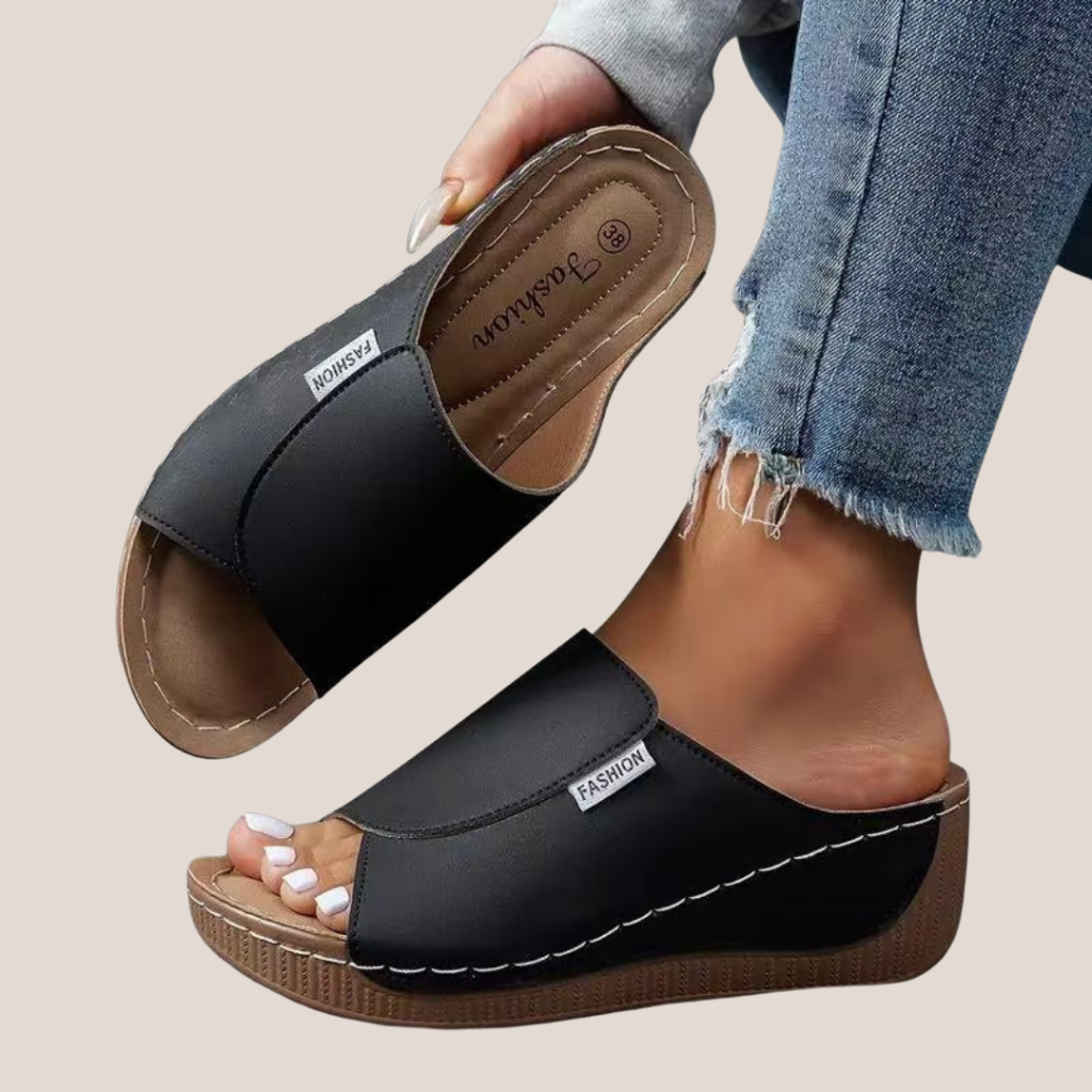 CASSARA™ | ORTHOPEDIC-STYLE SANDALS