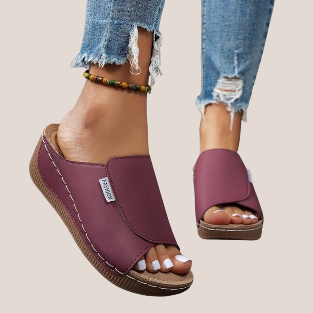 CASSARA™ | ORTHOPEDIC-STYLE SANDALS