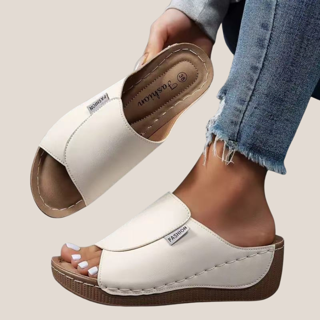 CASSARA™ | ORTHOPEDIC-STYLE SANDALS