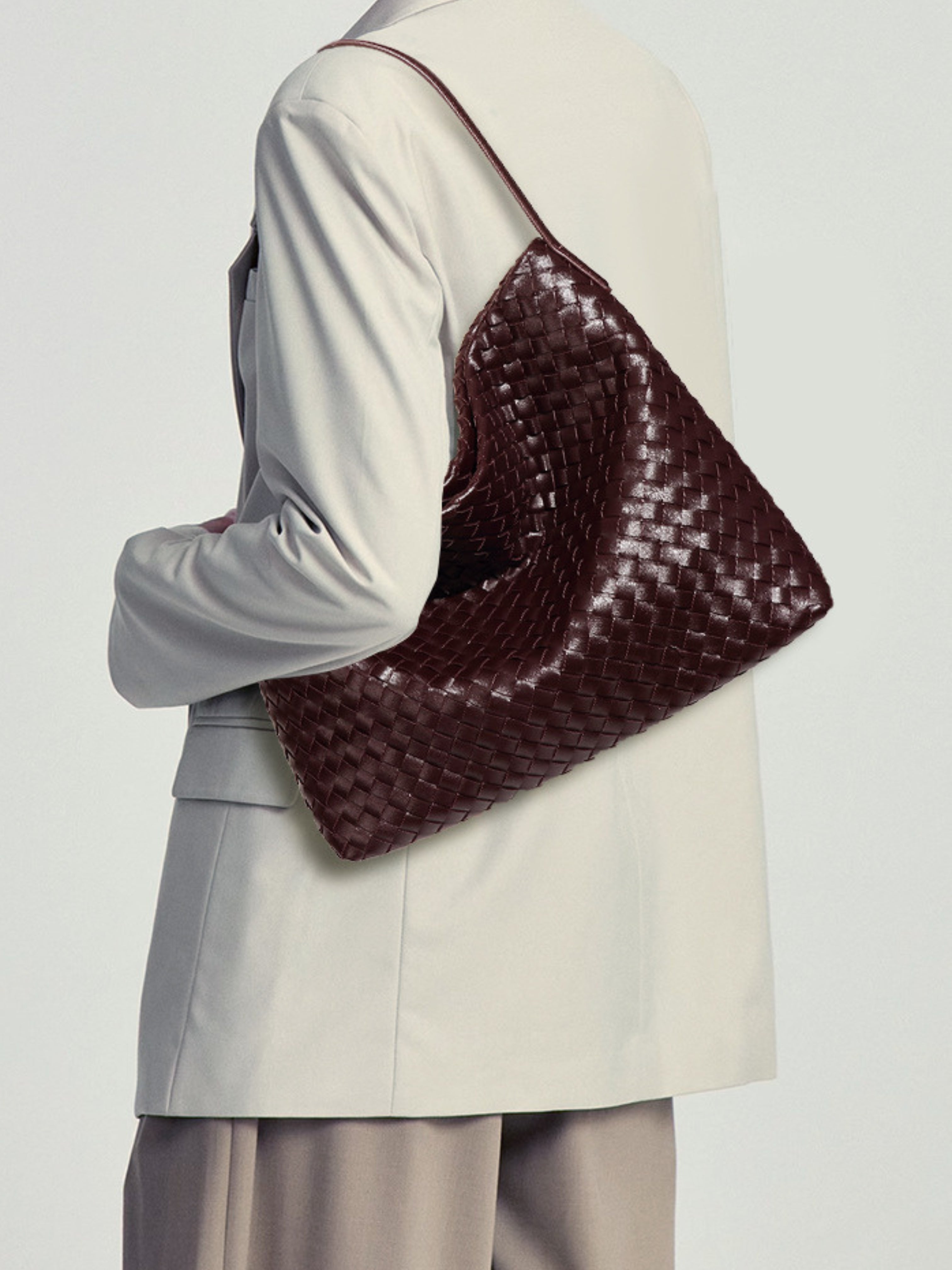 MAELYN – VERSATILE TOTE BAG