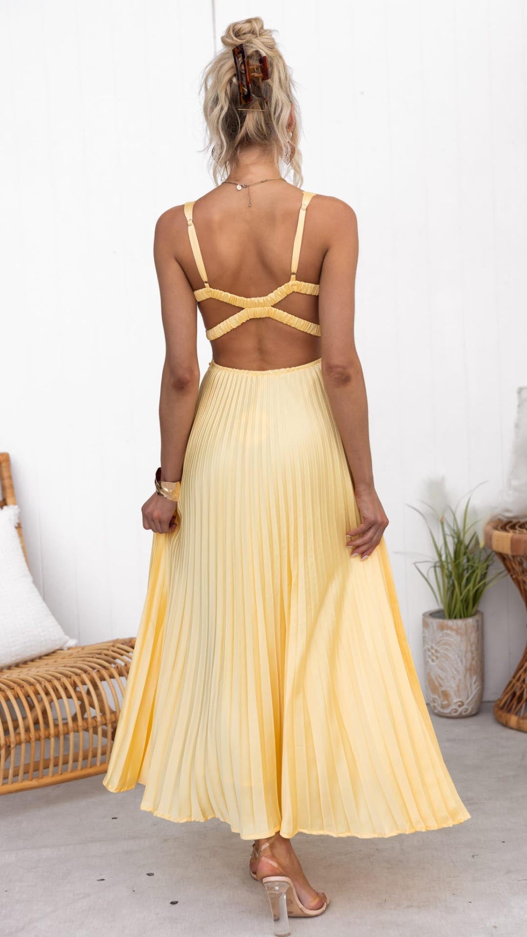 OLIVIA | YELLOW PLEATED V-NECK MAXI DRESS
