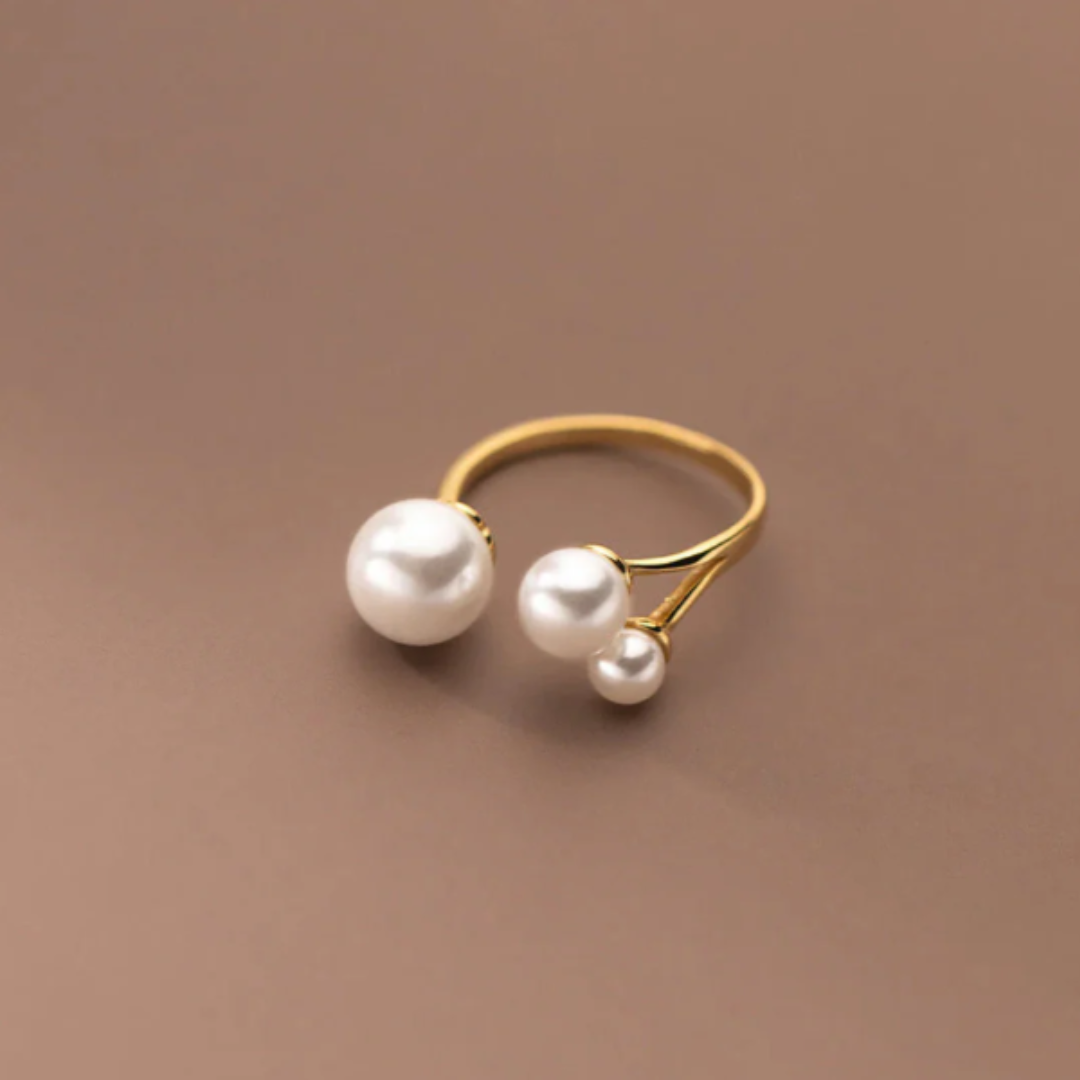 Adjustable Ring with Three Freshwater Pearls